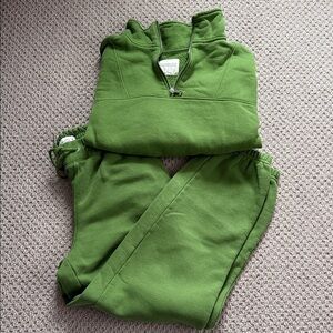 Abercrombie & Fitch Matching Green Quarter-Zip Sweatshirt and Joggers Set